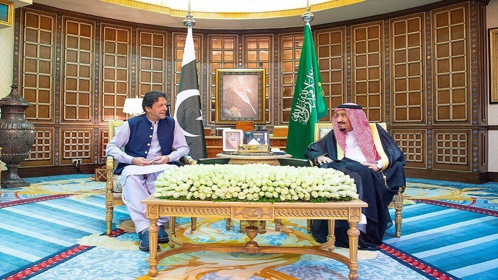 عمران خان يزور الرياض بعد طهران