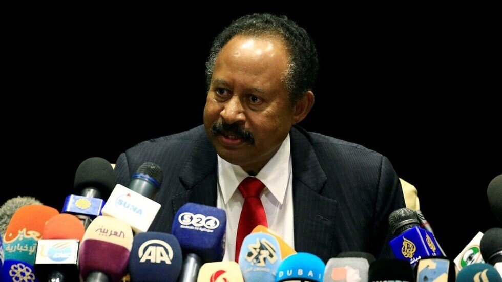حمدوك يجري تعديلات واسعة في حكومته