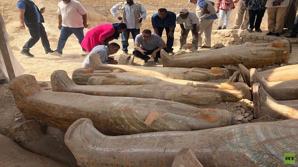 مصر.. كشف تفاصيل التوابيت الخشبية الملونة