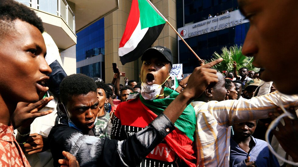 توقيع الإعلان السياسي بين حكومة السودان و"الجبهة الثورية"