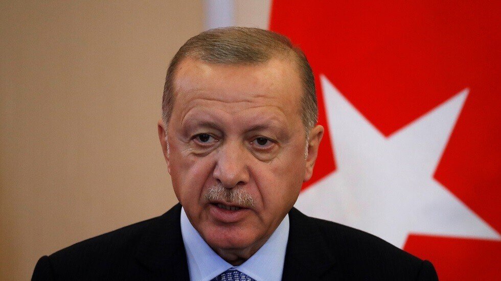 أردوغان: وحدات حماية الشعب الكردية لن تبقى تحت "عباءة النظام" على الحدود السورية