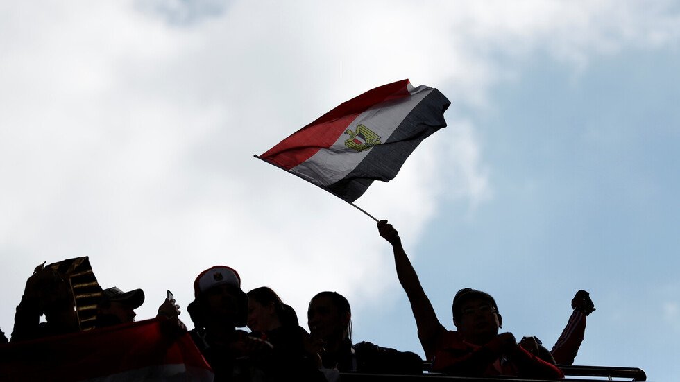 مصر تصدر بيانا بشأن تعرض مواطن كويتي للضرب في القنصلية المصرية بالكويت
