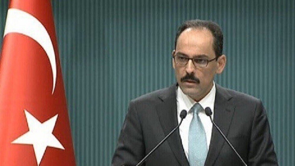 المتحدث باسم أردوغان عن فرنسا: أيامكم ولّت!
