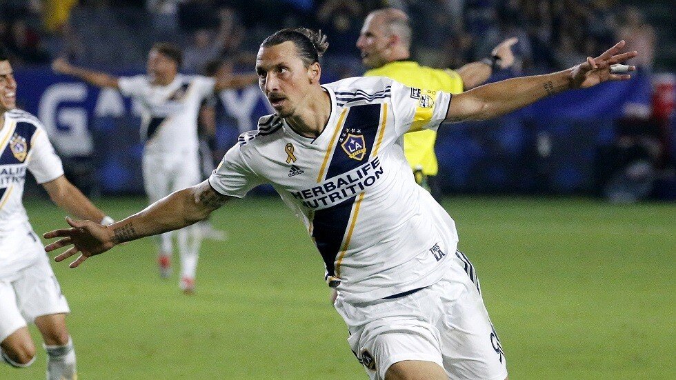 إبراهيموفيتش يعود إلى إسبانيا .. (فيديو)