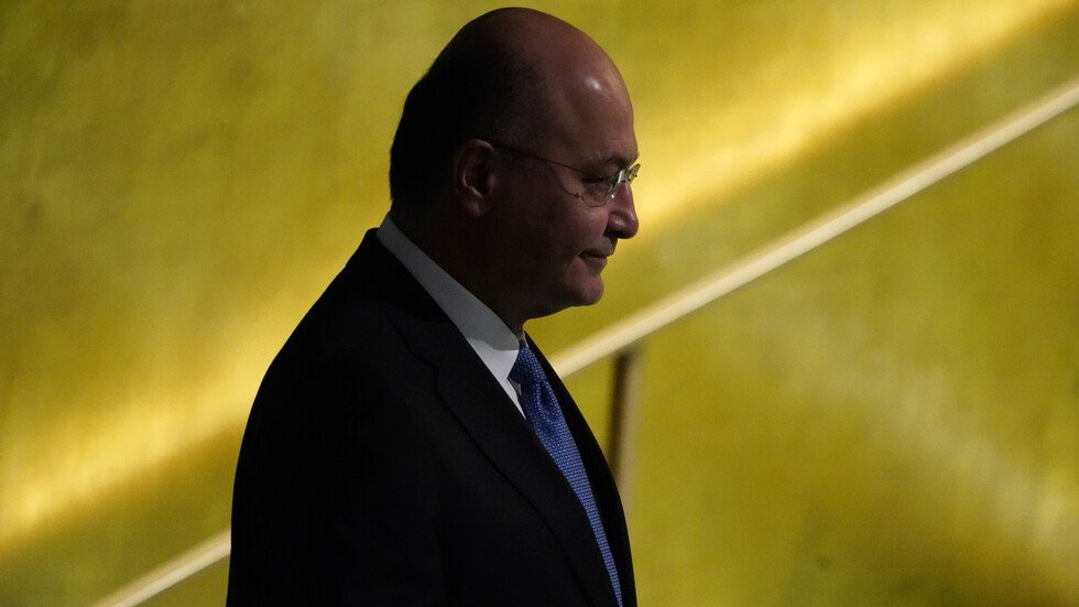 مصدر لـRT: تواصل بين الرئيس العراقي والصدر لإقالة عبد المهدي خلال أيام