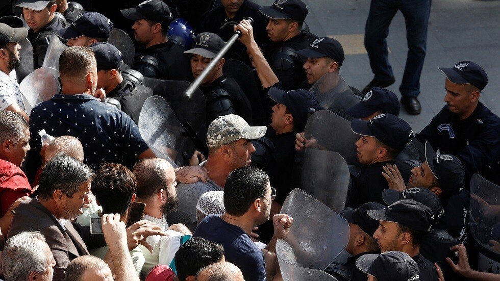 روسيا تحذر مواطنيها في الخارج من مظاهرات مرتقبة في 3 دول بينها دولة عربية