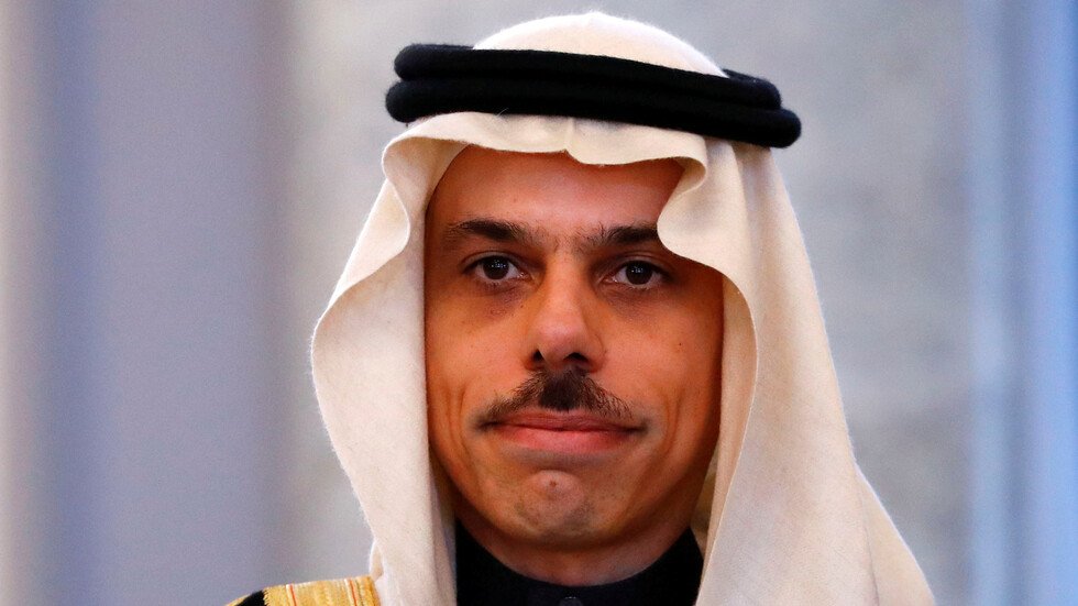 بومبيو يجري اتصالا هاتفيا مع وزير الخارجية السعودي الجديد