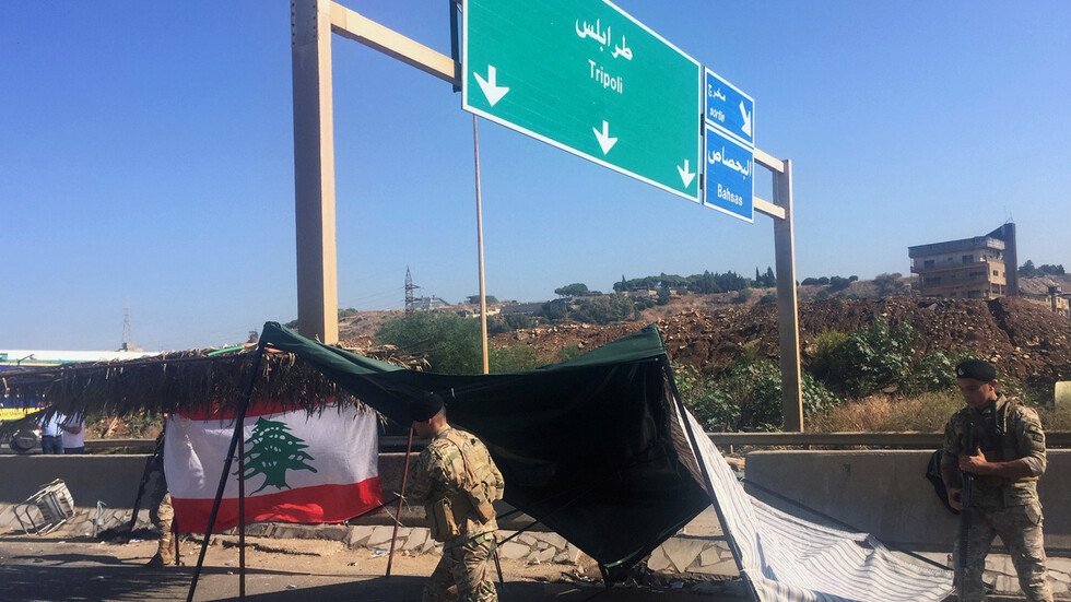 بعد 20 يوما من الاحتجاجات.. الجيش اللبناني يتحرك على نطاق واسع