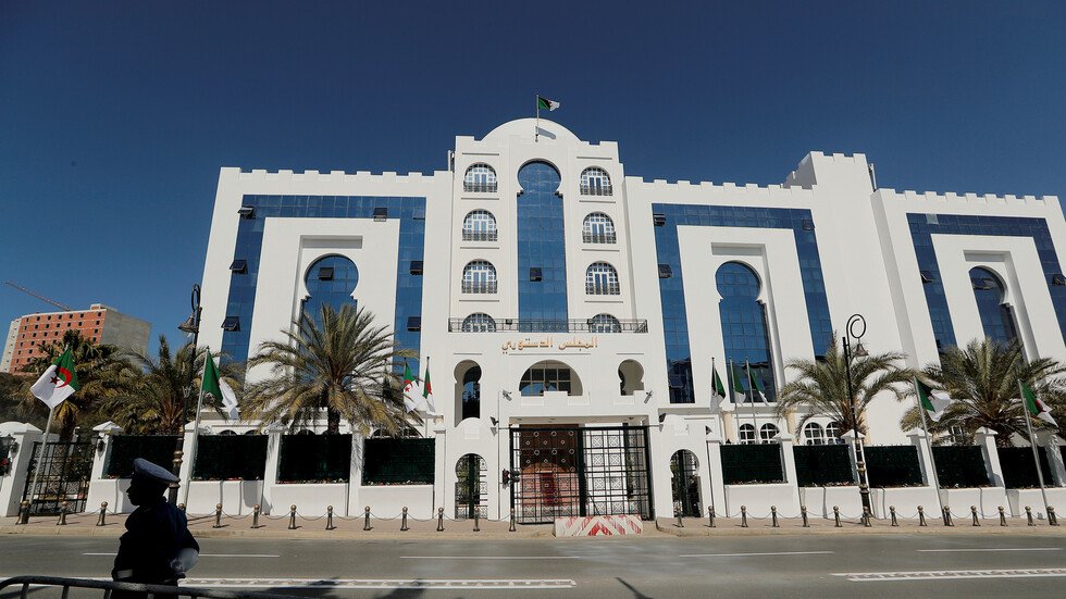 الجزائر.. الإعلان عن القائمة النهائية لمرشحي الرئاسة