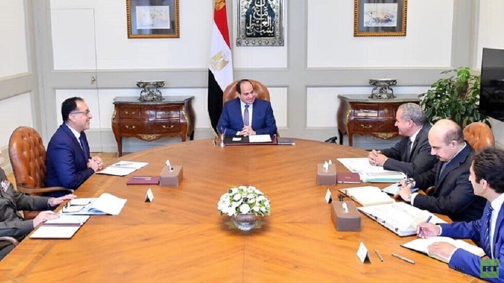 السيسي يطالب الحكومة بضبط الأسواق لحماية المستهلك