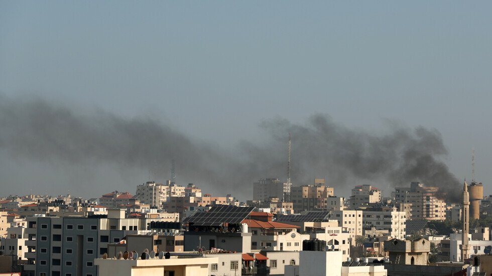 إصابة 6 فلسطينيين جراء قصف إسرائيلي على مزرعة دواجن شرقي خان يونس جنوبي قطاع غزة