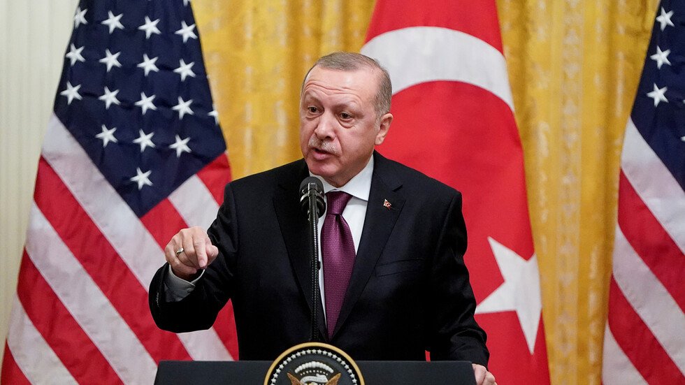 أردوغان: لا يمكن أن تتخلى تركيا عن منظومات "إس-400" الروسية لصالح الـ"باتريوت" الأمريكية