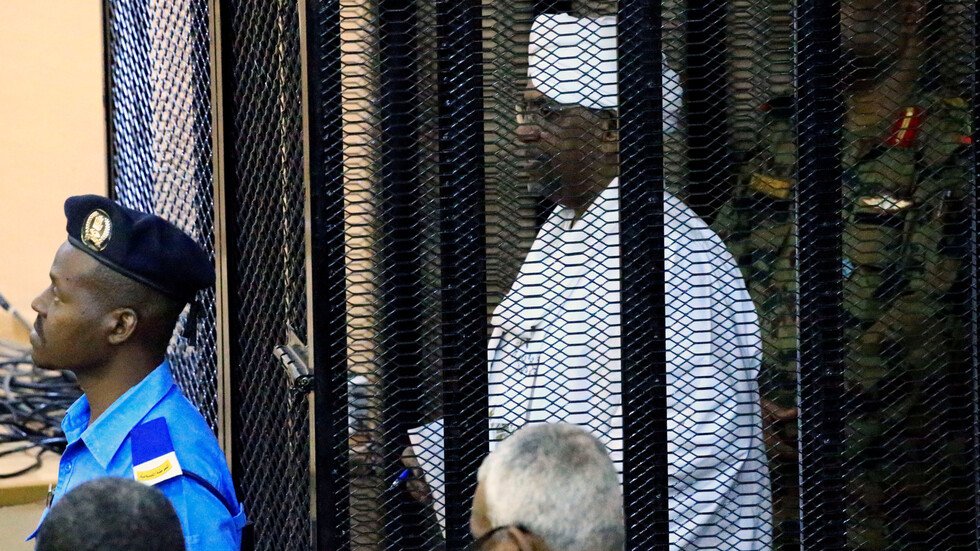 السودان.. تحديد موعد صدور القرار النهائي في التهم الموجهة للبشير