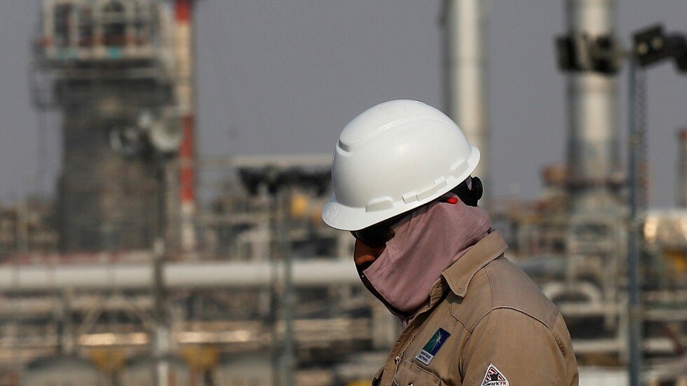 انخفاض صادرات النفط السعودية في سبتمبر الماضي