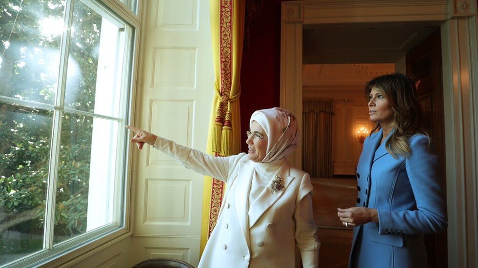 أمينة أردوغان تكشف عن انطباعاتها من لقائها بميلانيا ترامب في واشنطن!