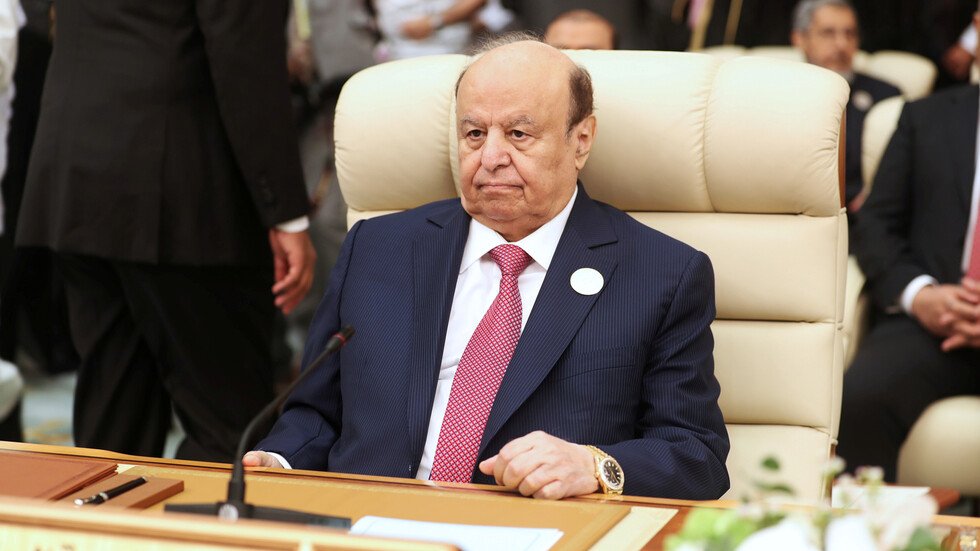 الرئيس اليمني يدعو "أنصار الله" إلى تنفيذ الاتفاقات و"تغليب مصلحة الشعب"