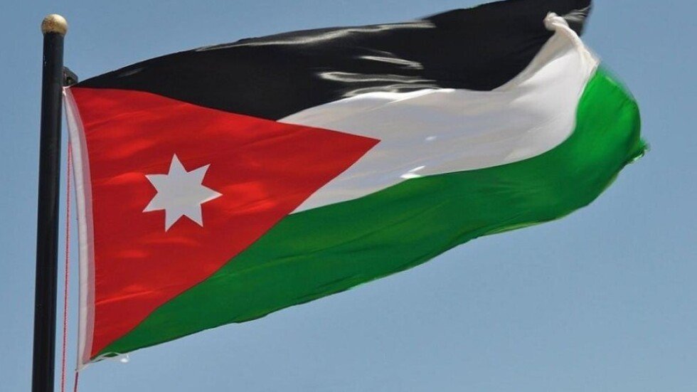 الأردن.. معلم يضرب طالبا داخل مدرسة والتربية تتوعد (فيديو)