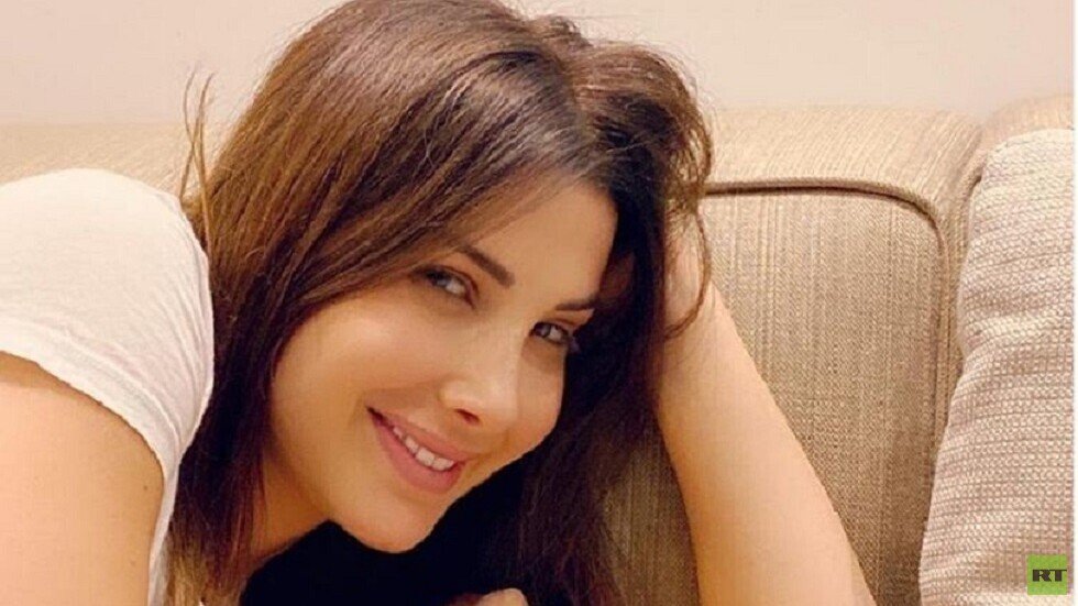 نانسي تنشر صورة مع بناتها وتعلق: "هاشلي بربارة مع بنات الحارة"