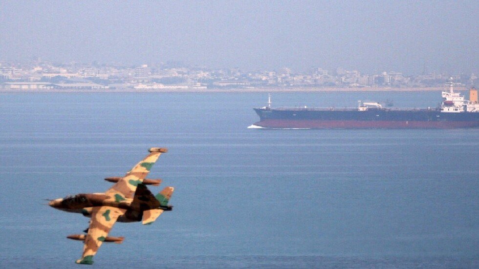 مراسلنا: مقتل 3 من الشرطة الإيرانية بعد إطلاق جندي النار عليهم في ميناء لنكة واعتقال منفذ الهجوم