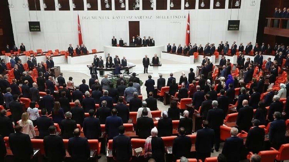 تركيا تتخذ خطوة جديدة صوب تقديم دعم عسكري لحكومة "الوفاق الوطني" الليبية