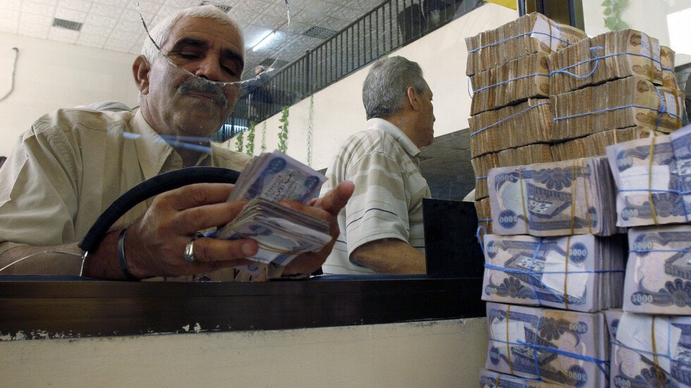 العراق يسدد أكثر من 20 مليار دولار من ديونه الخارجية