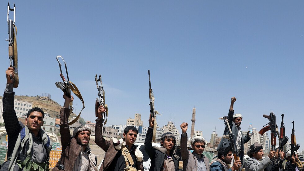 الحوثيون يعلنون عن صفقة جديدة لتبادل الأسرى مع الجيش اليمني