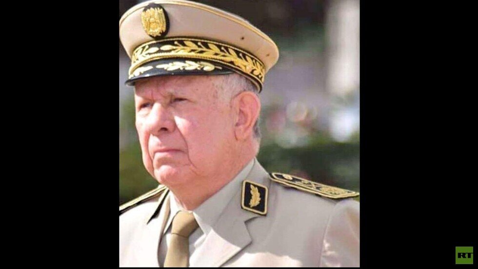 تعيين قائد القوات البرية سعيد شنقريحة رئيسا لأركان الجيش الجزائري بالوكالة
