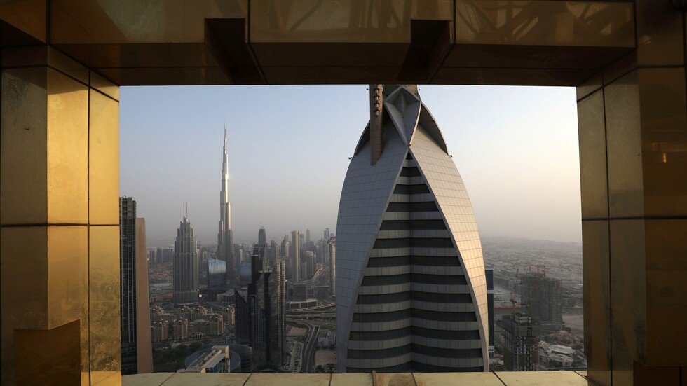 "إعمار" الإماراتية بصدد بيع منصة المراقبة في برج خليفة