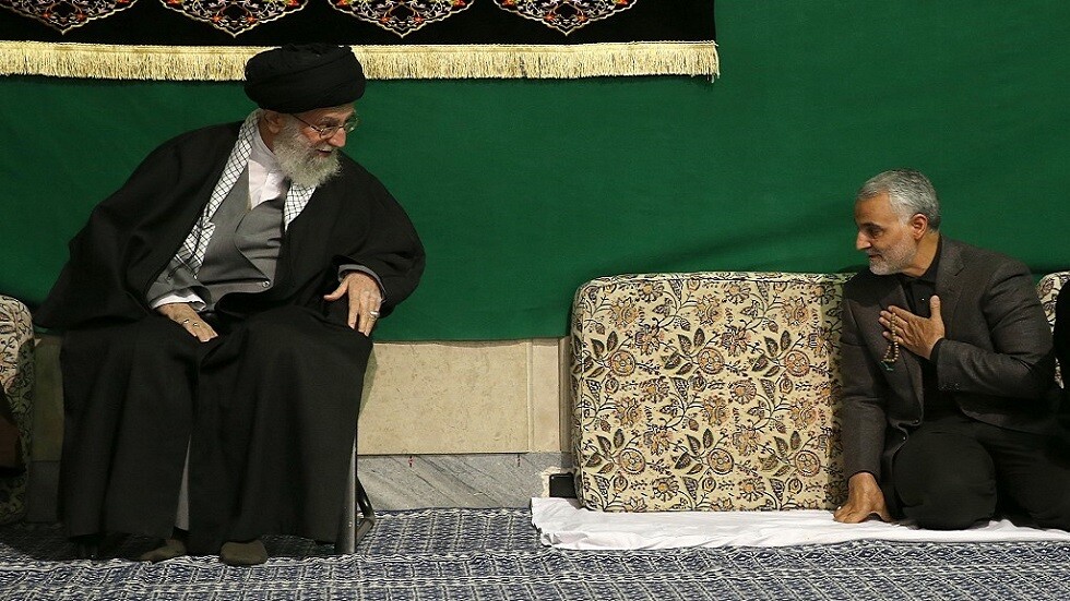 خامنئي يهدد الأمريكيين بـ