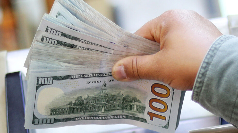 مصر.. الحكومة تعلن خفض ديونها إلى 78.3% من الناتج المحلي