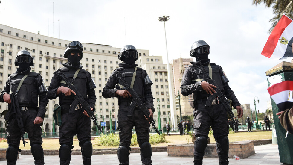 مصر تعلن ضبط 4 موظفين في "لجنة إعلامية تركية على صلة بالإخوان"