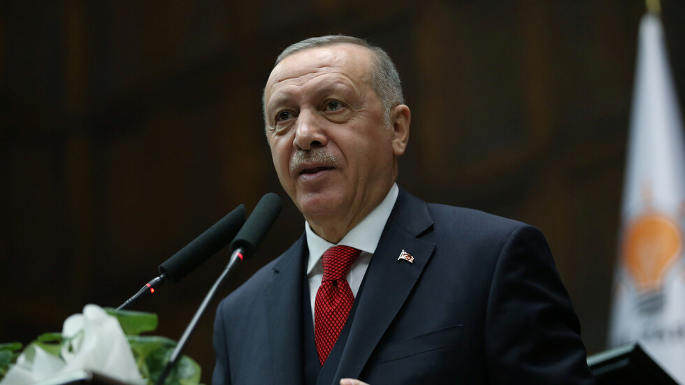 أردوغان: حفتر "ليس محلا للثقة"