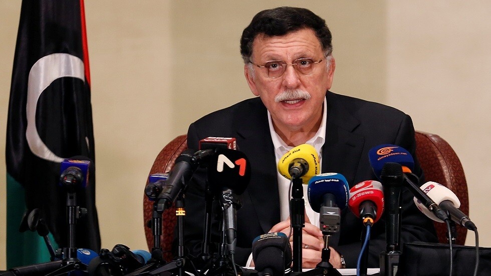 السراج يدعو إلى نشر قوة عسكرية دولية في ليبيا