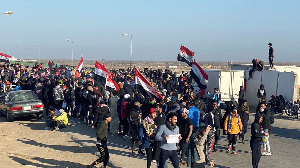 قتلى بين المتظاهرين في بغداد ومحافظة ذي قار باشتباكات مع قوات الأمن العراقية
