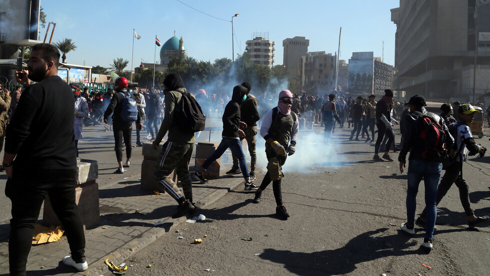 السلطات العراقية: إصابة سبعة عناصر أمن بقنبلة في بغداد