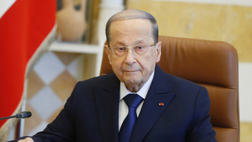 عون يؤكد لعباس تضامن لبنان مع الشعب الفلسطيني في مواجهة 