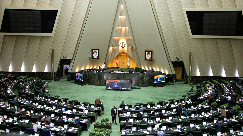 البرلمان الإيراني يبعث برسائل إلى رؤساء برلمانات العالم الإسلامي للعمل على التصدي لـ"صفقة القرن"