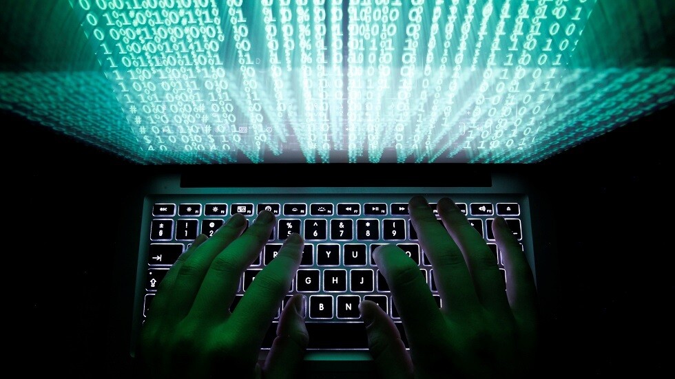 البرلمان الفرنسي يتحرك لمواجهة "اغتصاب الأطفال" عبر الإنترنت
