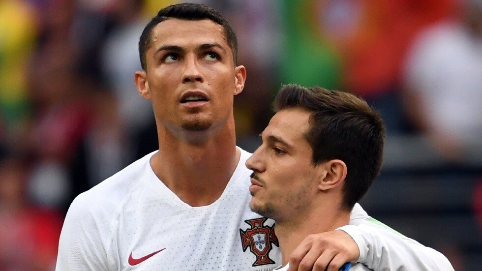 أرسنال يتعاقد مع سيدريك ظهير منتخب البرتغال