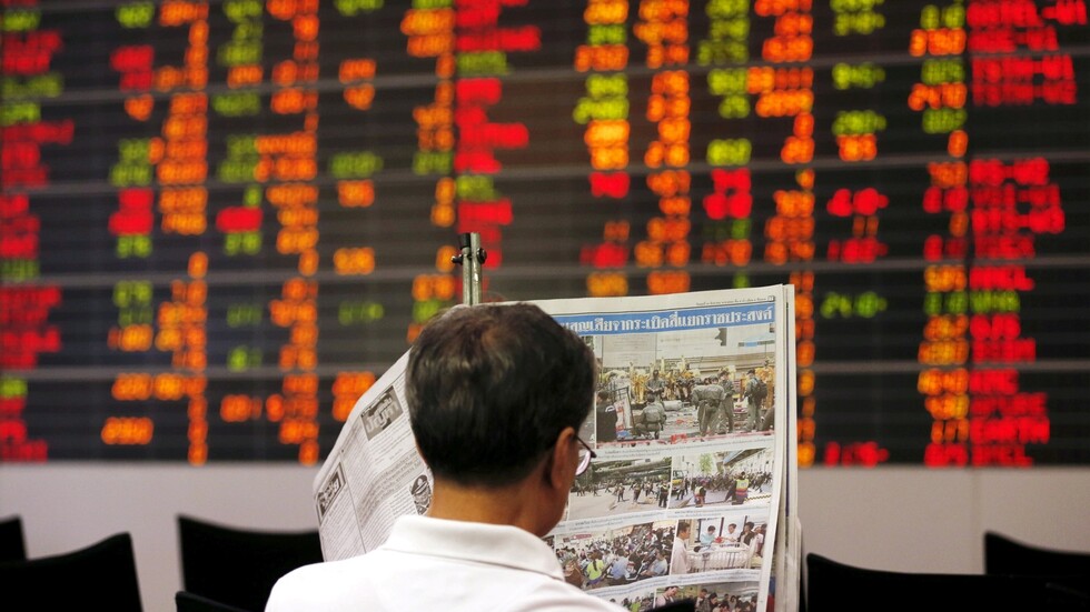 "كورونا" يضرب البورصات الصينية ويفقدها أكثر من 8% من قيمتها