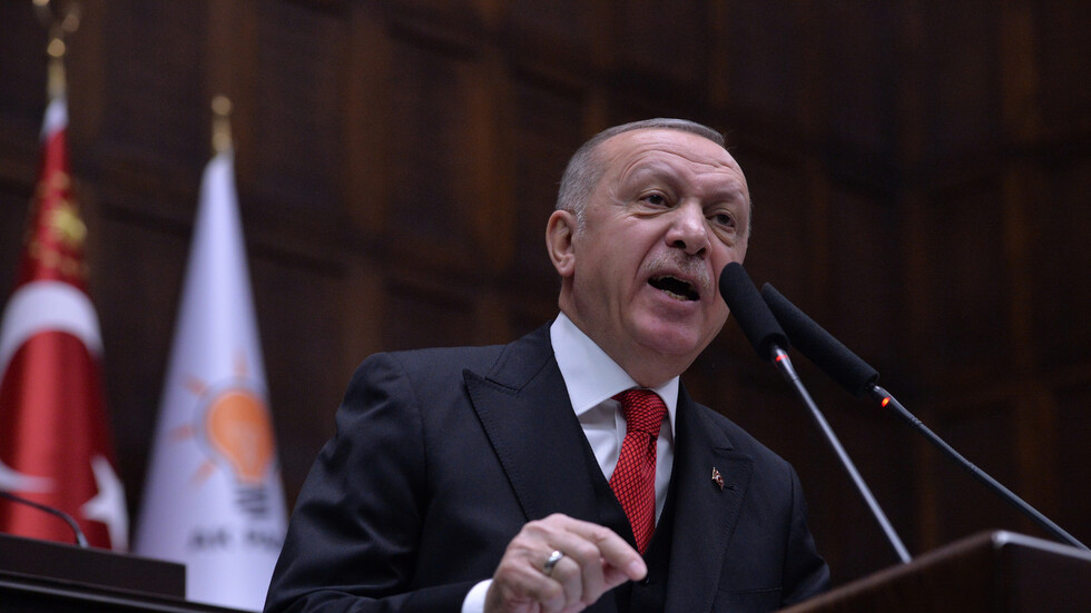 أ ف ب: أردوغان يؤكد وجود مقاتلين سوريين موالين لأنقرة في ليبيا