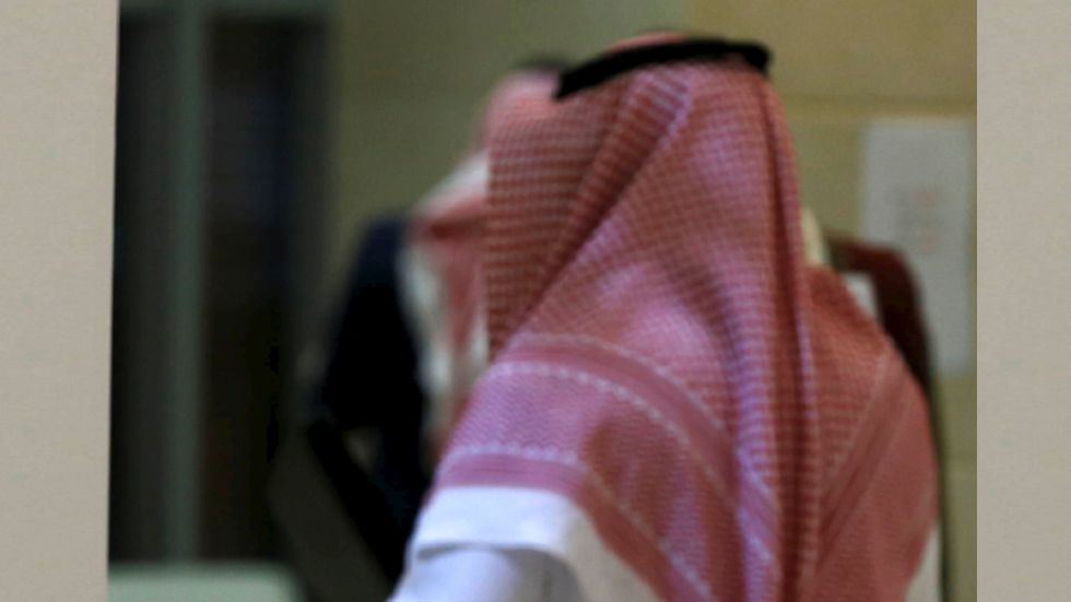 السعودية.. فصل قاضي أيد تطليق امرأة من زوجها ثم تزوجها!