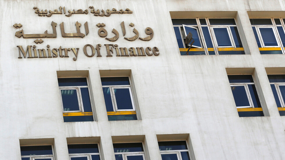 مصر.. انخفاض نسبة الدين العام مقابل الناتج المحلي