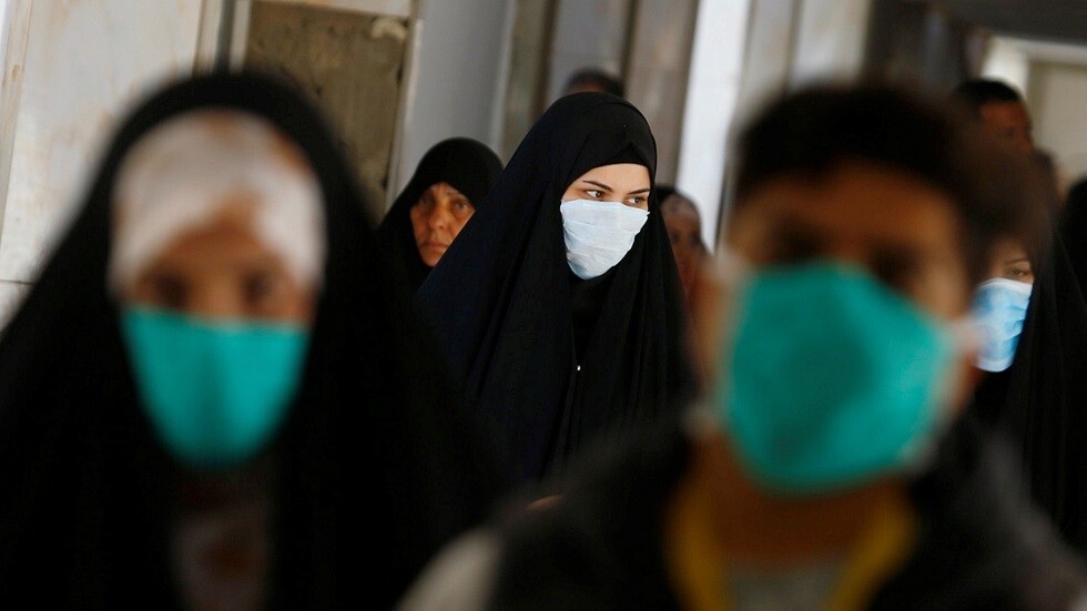 بعد اكتشاف مصاب بـ"كورونا".. محافظة عراقية تؤجل امتحانات نصف السنة