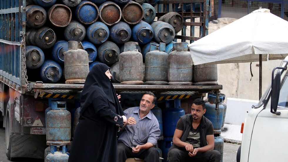 مصادر في وزارة النفط السورية توضح حقيقة حصول العازب على المازوت