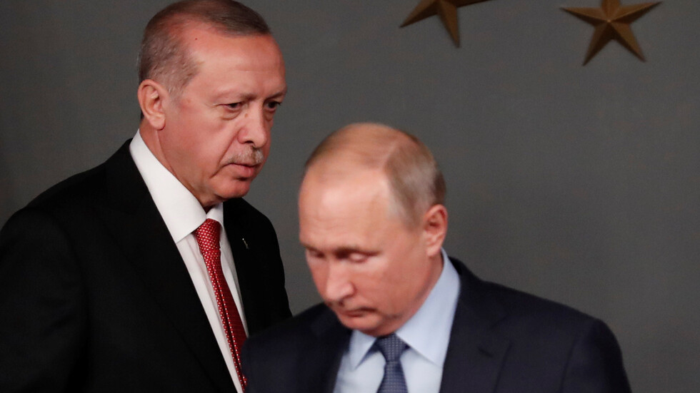 أردوغان يوجه ضربات لموسكو.. الروس يخسرون إلى متى؟