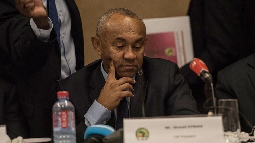 "الكاف" يواجه أزمة جديدة بعد استقالة الأمين العام