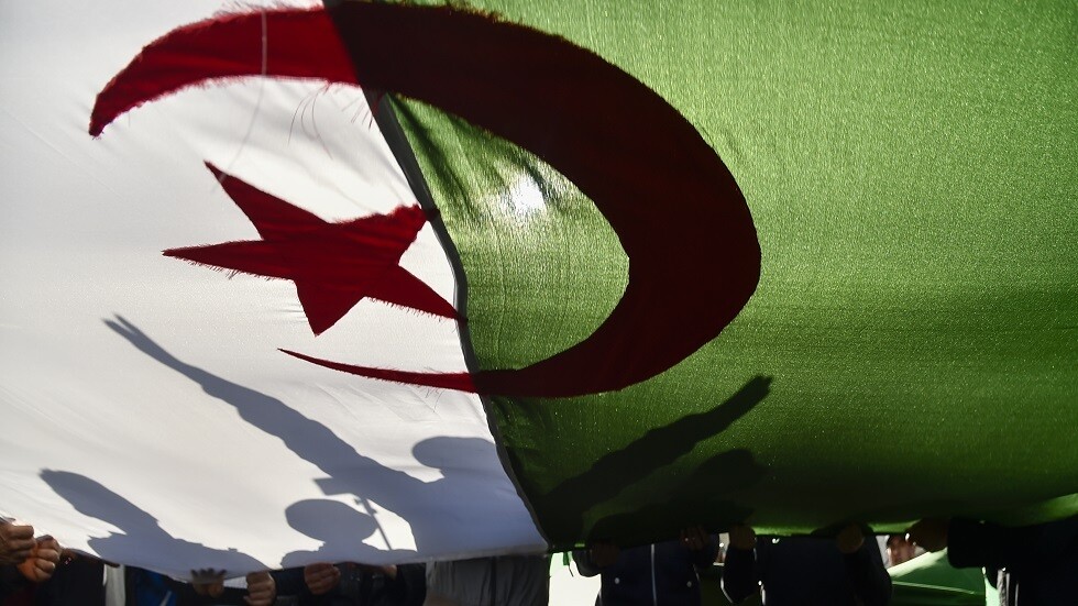 الجزائر.. حصيلة إصابات كورونا المؤكدة بلغت 8 حالات