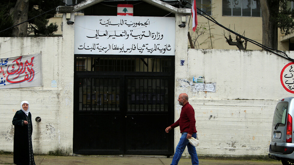 22 إصابة بفيروس كورونا في لبنان والسلطات تمدد غلق المدارس والجامعات