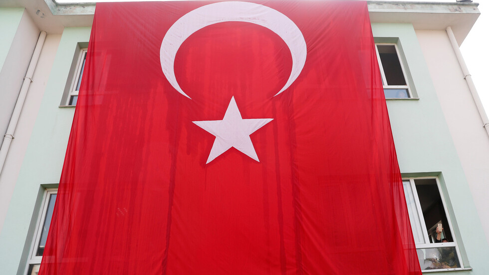 نائب أردوغان: إذا استمر سفك الدماء بالمنطقة فلن نتردد في تضييق الخناق على مسببي الأزمة